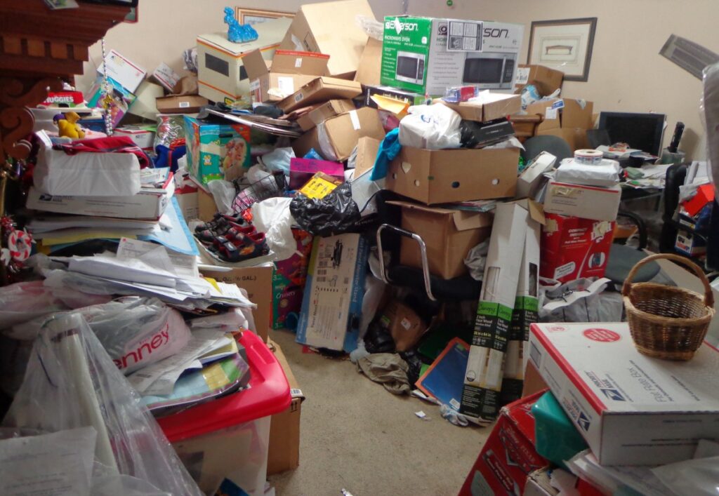 Hoarding Cleanup Services 